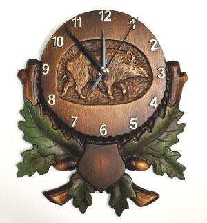 Ceas sculptat motive vanatoresti